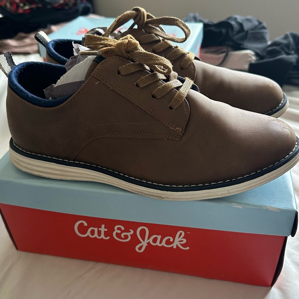 Cat & Jack Brown Dress Shoes with Classic Oxford Style